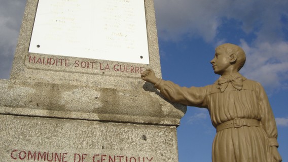 Monument aux morts – Maudite soit la guerre - 1